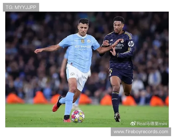 罗德里在关键战中表现稳健，持续提升中场控制力