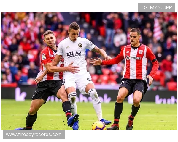 巴黎欧冠竞争压力增加，能否突破影响争冠形势