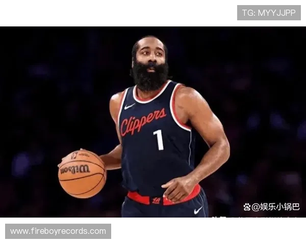 哈登无球跑动占比提升，改变进攻发起方式